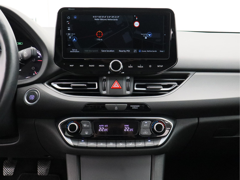 Hyundai i30 Wagon 1.5 T-GDi MHEV Premium/ lage km/ compleet!