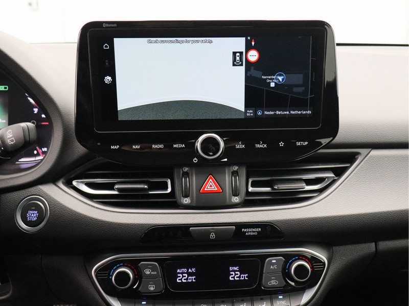 Hyundai i30 Wagon 1.5 T-GDi MHEV Premium/ lage km/ compleet!