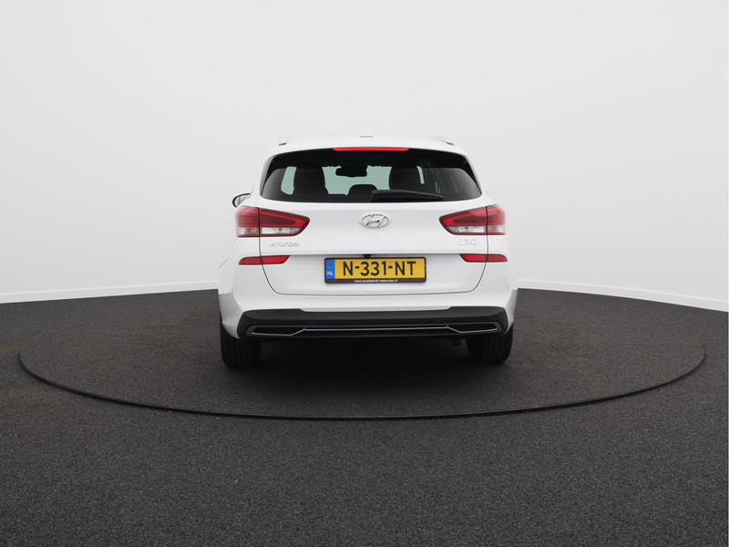 Hyundai i30 Wagon 1.5 T-GDi MHEV Premium/ lage km/ compleet!