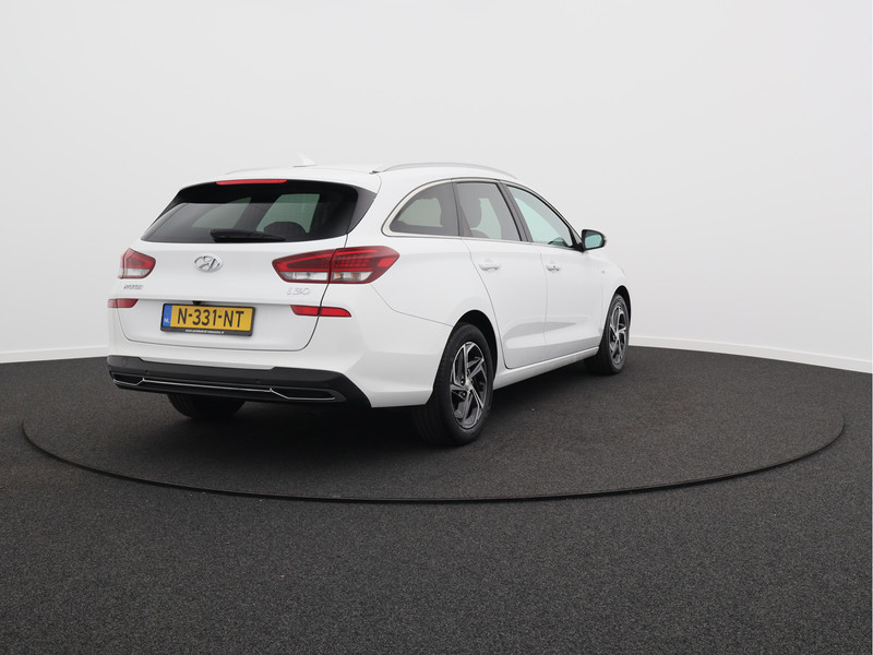 Hyundai i30 Wagon 1.5 T-GDi MHEV Premium/ lage km/ compleet!
