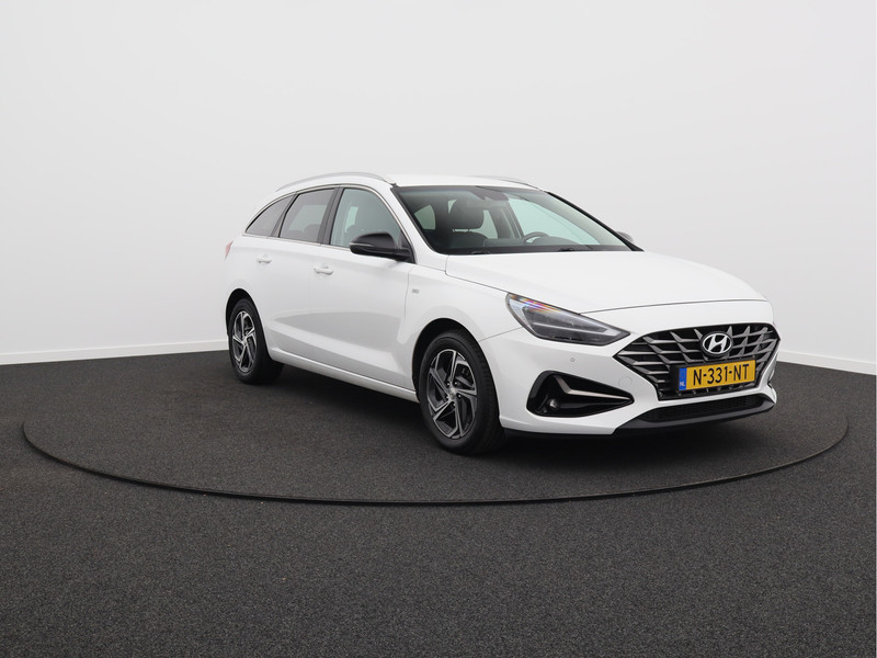 Hyundai i30 Wagon 1.5 T-GDi MHEV Premium/ lage km/ compleet!