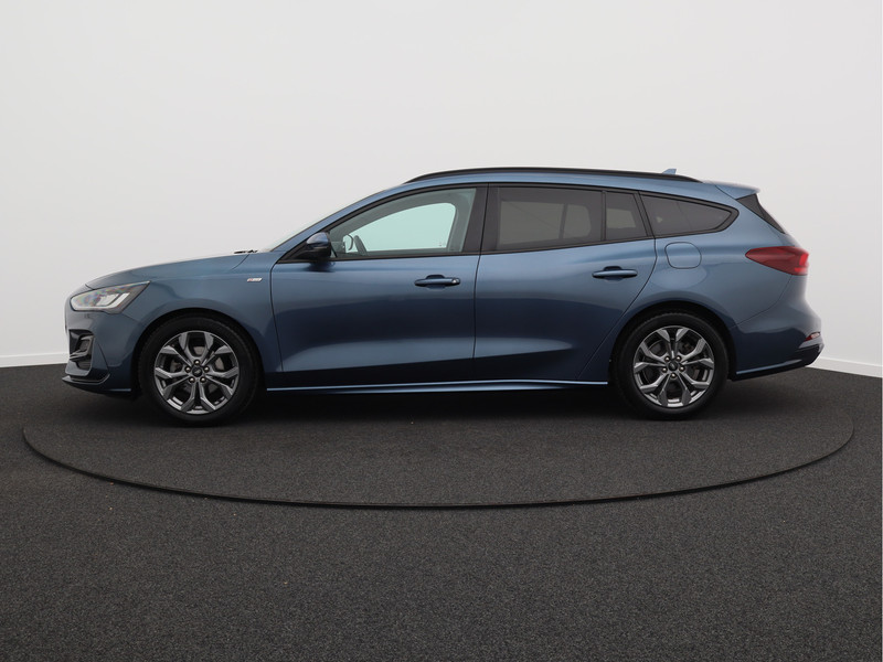 Ford Focus Wagon 1.0 EcoBoost Hybrid ST Line/ lage km/ zeer mooi!