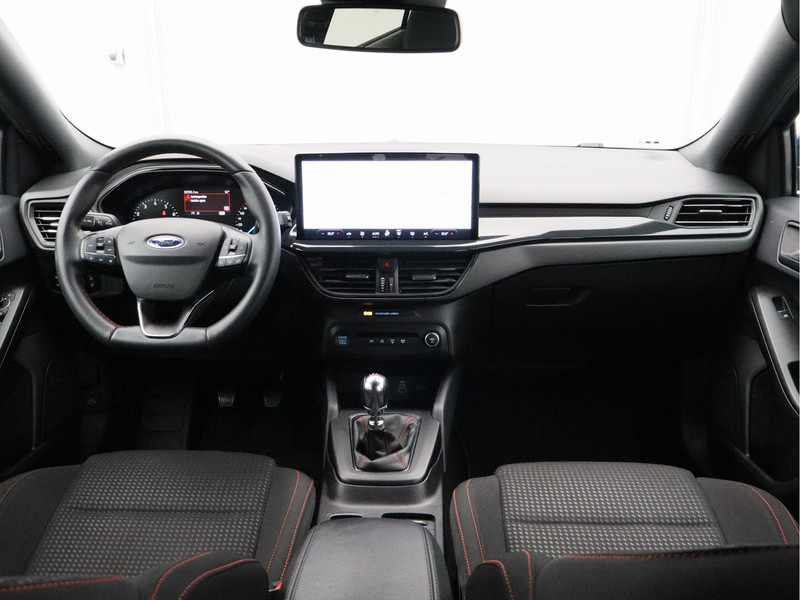 Ford Focus Wagon 1.0 EcoBoost Hybrid ST Line/ lage km/ zeer mooi!