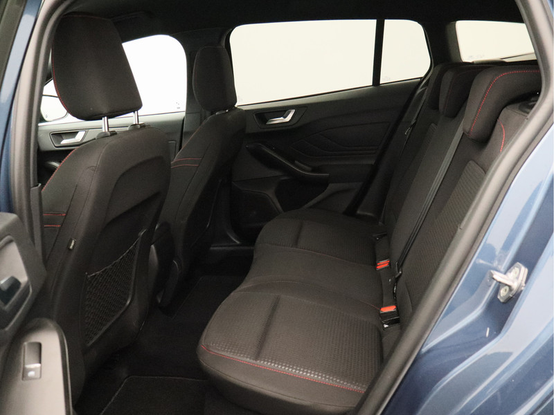 Ford Focus Wagon 1.0 EcoBoost Hybrid ST Line/ lage km/ zeer mooi!