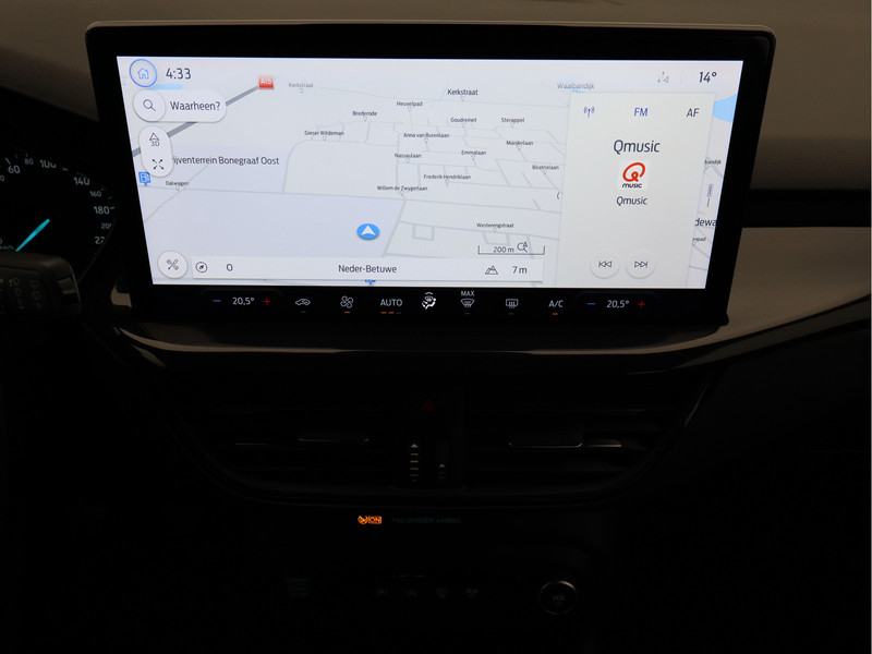 Ford Focus Wagon 1.0 EcoBoost Hybrid ST Line/ lage km/ zeer mooi!