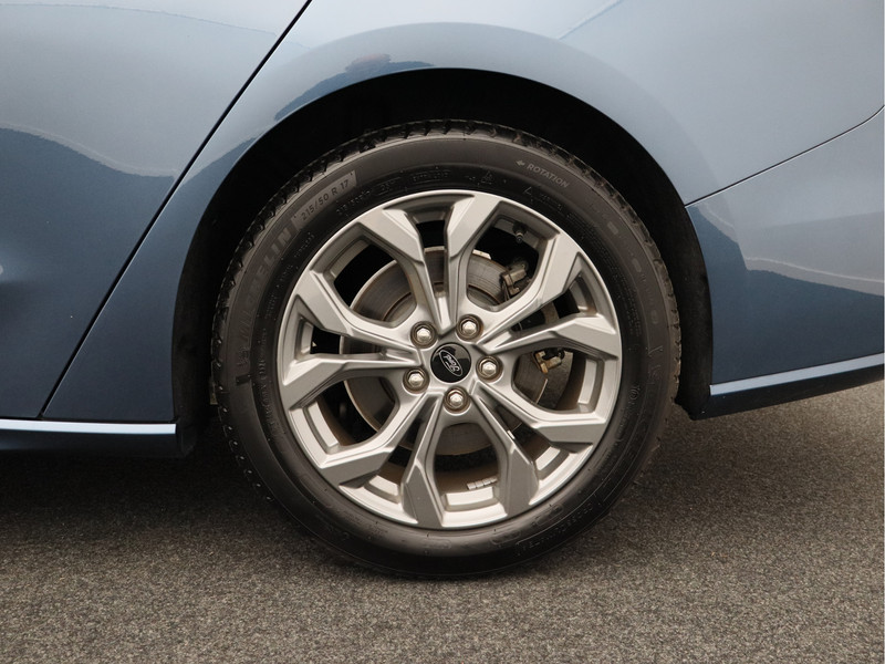 Ford Focus Wagon 1.0 EcoBoost Hybrid ST Line/ lage km/ zeer mooi!