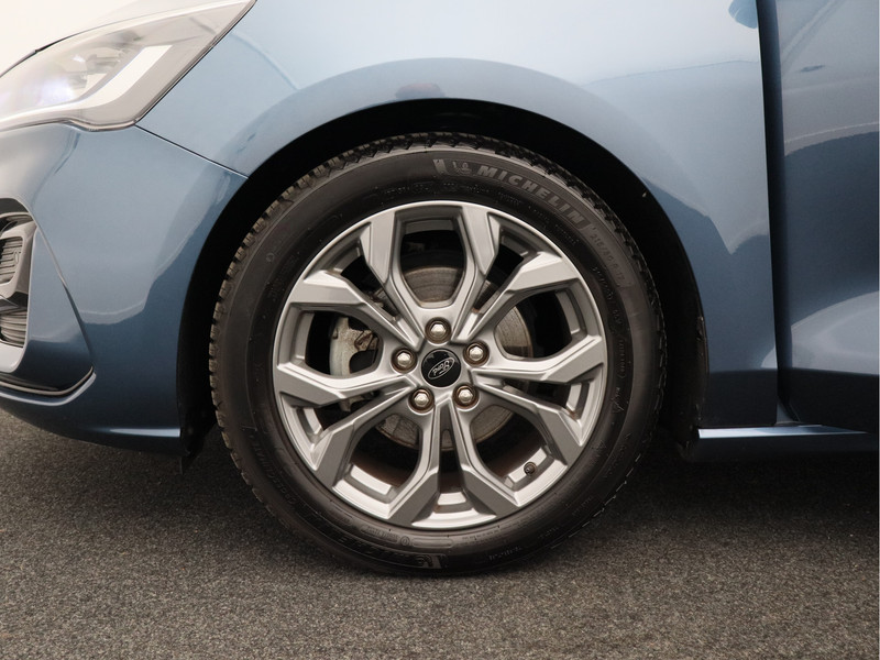 Ford Focus Wagon 1.0 EcoBoost Hybrid ST Line/ lage km/ zeer mooi!