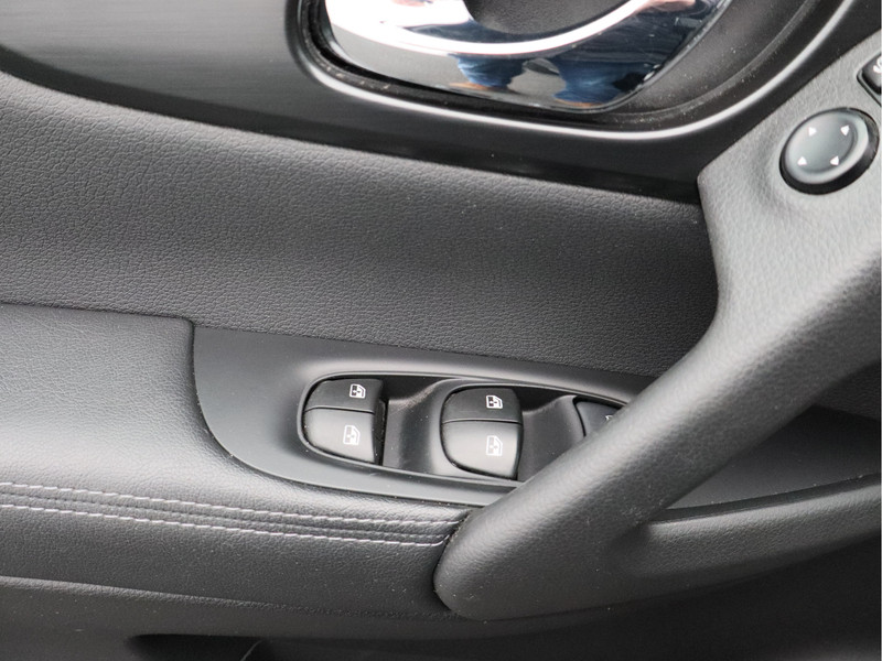 Nissan QASHQAI 1.3 DIG-T N-Tec/ automaat/ lage km/ trekhaak!