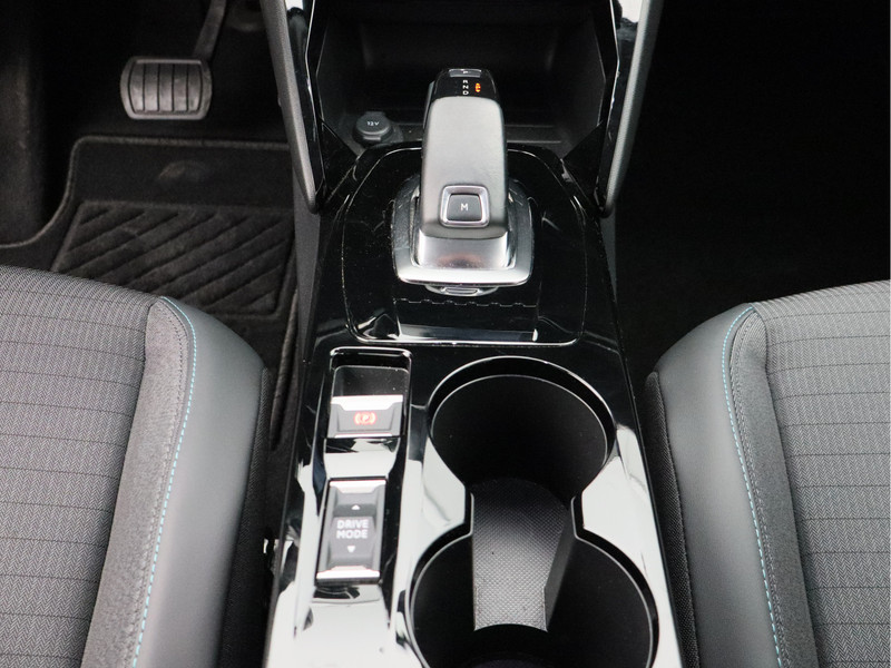 Peugeot 2008 1.2 PureTech Allure Pack/ automaat/ lage km!