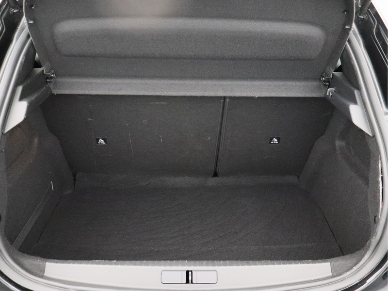 Peugeot 208 1.2 PureTech Blue Lease Allure/ lage km/ compleet/ 100PK!