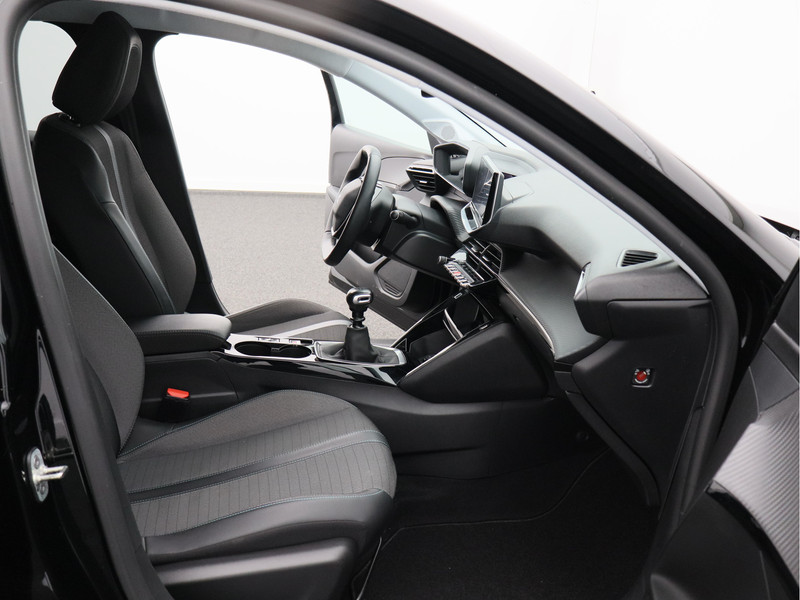 Peugeot 208 1.2 PureTech Blue Lease Allure/ lage km/ compleet/ 100PK!