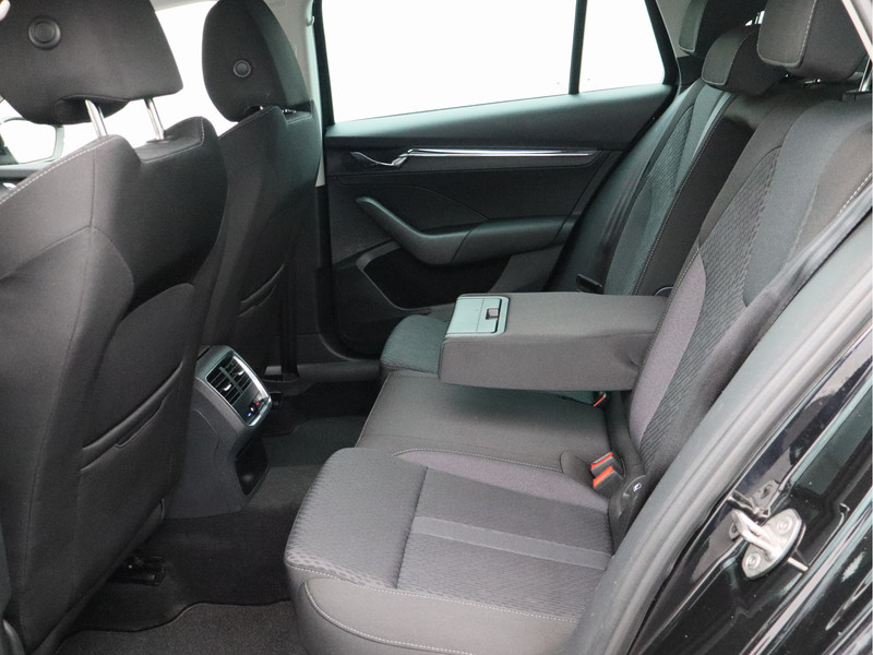 Škoda Octavia Combi 1.0 e-TSI Business Edition Plus/ automaat/ zeer mooi!