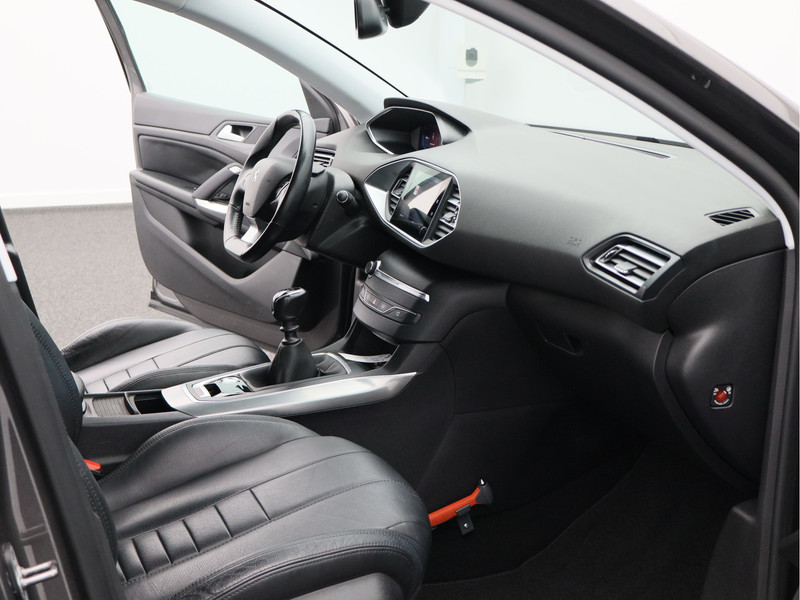 Peugeot 308 SW 1.2 PureTech Blue Lease Allure/ lage km/ zeer mooi!