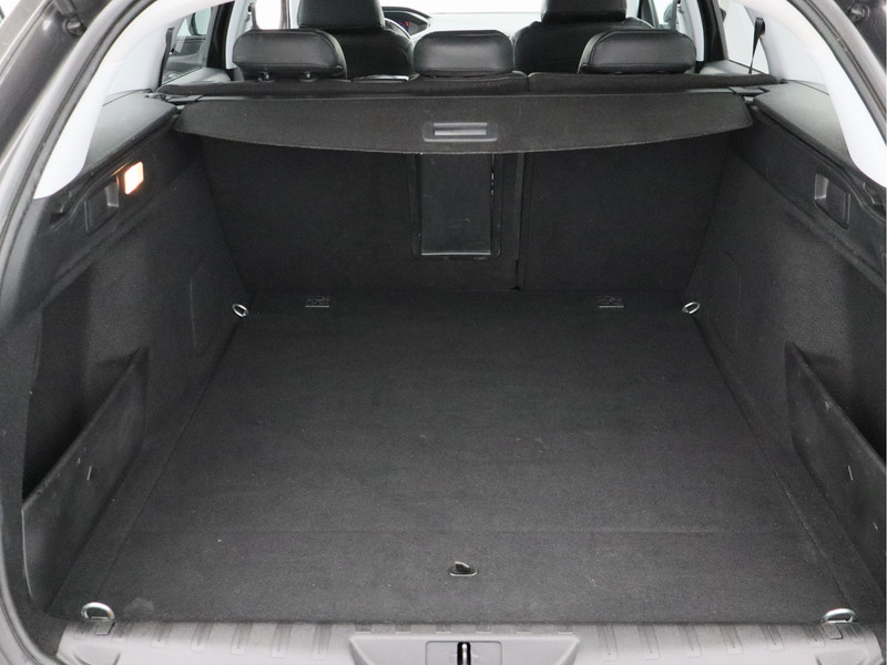 Peugeot 308 SW 1.2 PureTech Blue Lease Allure/ lage km/ zeer mooi!