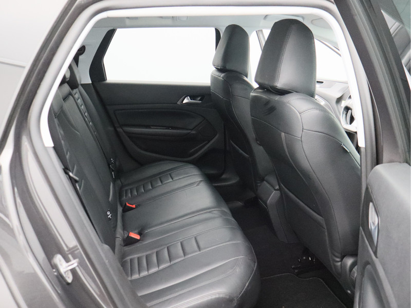 Peugeot 308 SW 1.2 PureTech Blue Lease Allure/ lage km/ zeer mooi!