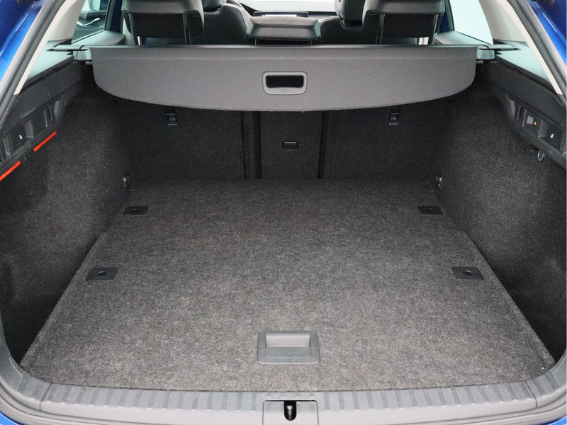 Škoda Octavia Combi 1.5 TSI First Edition/ trekhaak/ compleet!