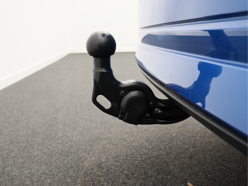 Škoda Octavia Combi 1.5 TSI First Edition/ trekhaak/ compleet!