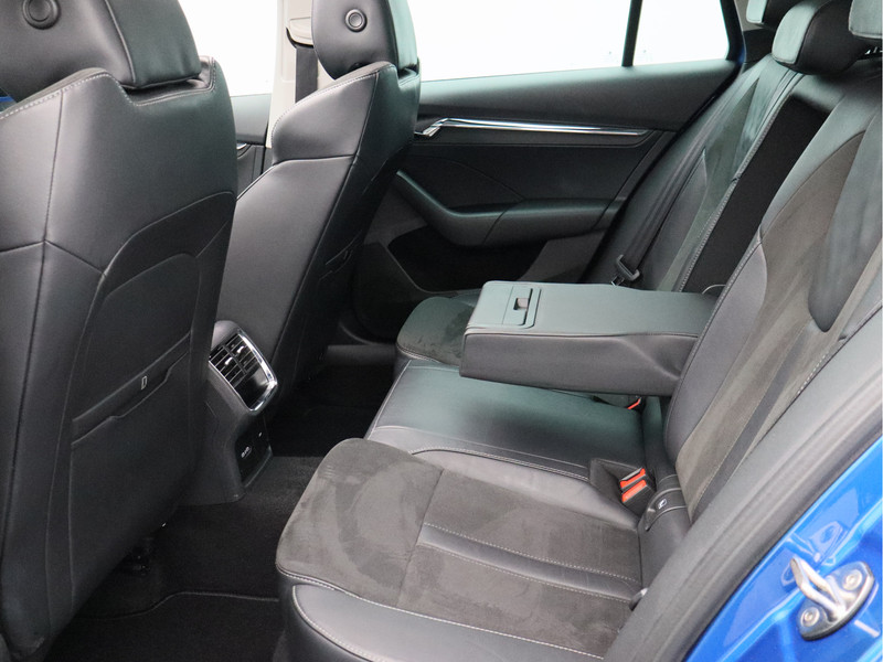 Škoda Octavia Combi 1.5 TSI First Edition/ trekhaak/ compleet!