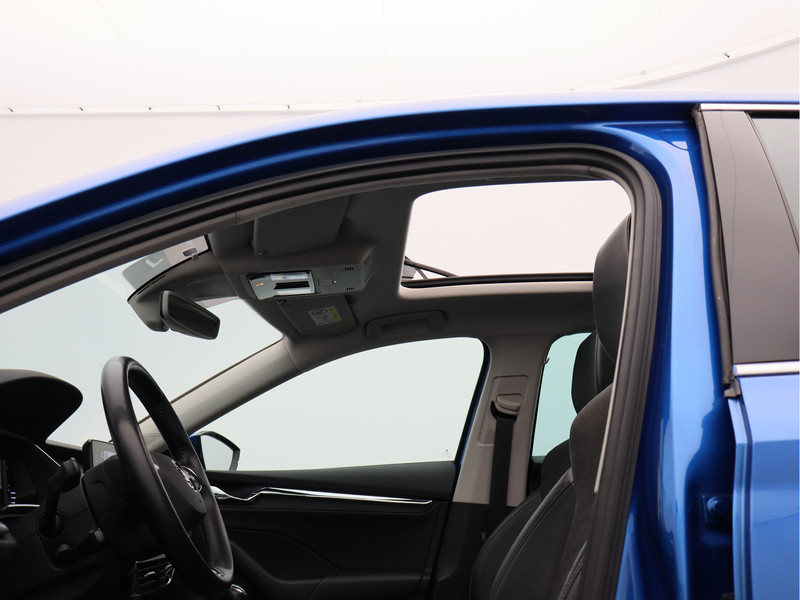 Škoda Octavia Combi 1.5 TSI First Edition/ trekhaak/ compleet!