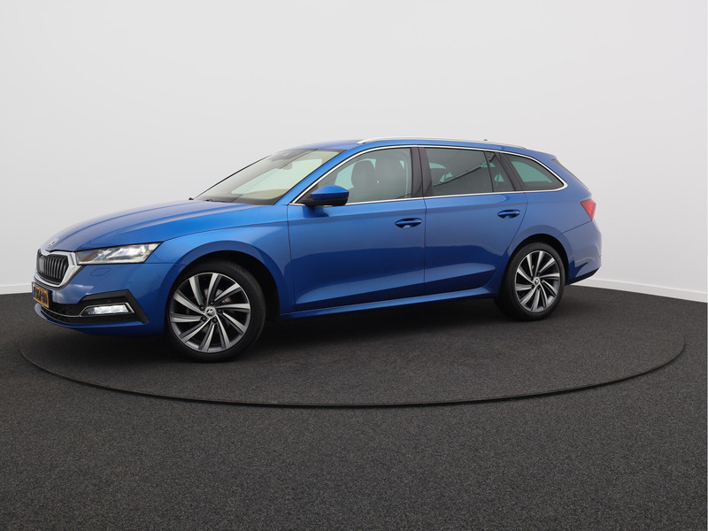 Škoda Octavia Combi 1.5 TSI First Edition/ trekhaak/ compleet!