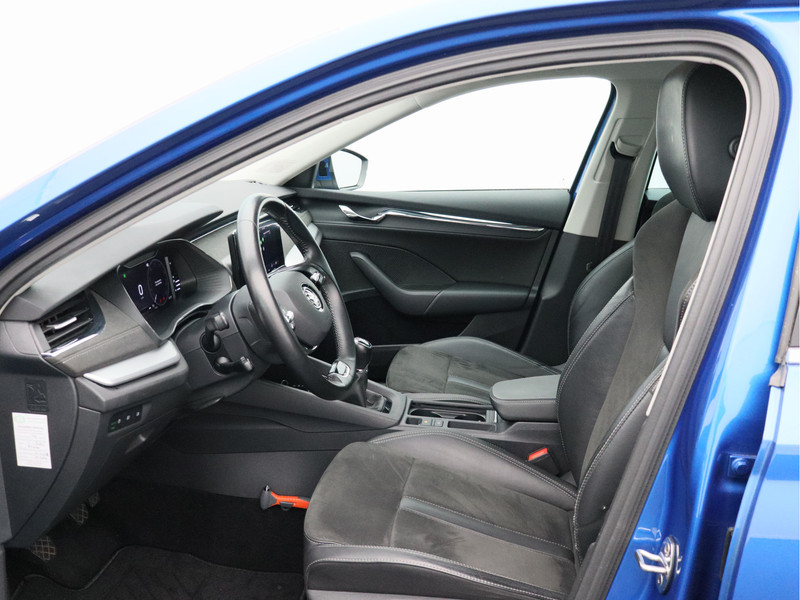 Škoda Octavia Combi 1.5 TSI First Edition/ trekhaak/ compleet!