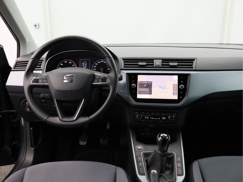 SEAT Arona 1.0 TSI Style Business Intense/ lage km/ zeer mooi!