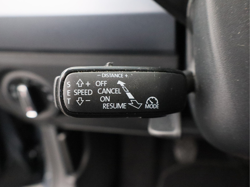 SEAT Arona 1.0 TSI Style Business Intense/ lage km/ zeer mooi!