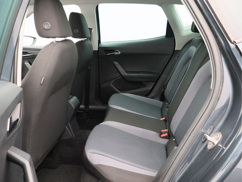 SEAT Arona 1.0 TSI Style Business Intense/ lage km/ zeer mooi!