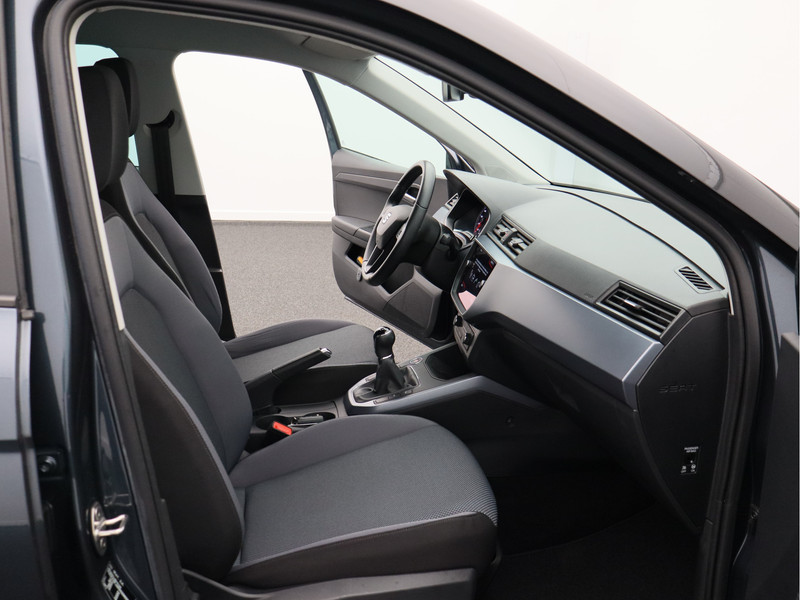 SEAT Arona 1.0 TSI Style Business Intense/ lage km/ zeer mooi!