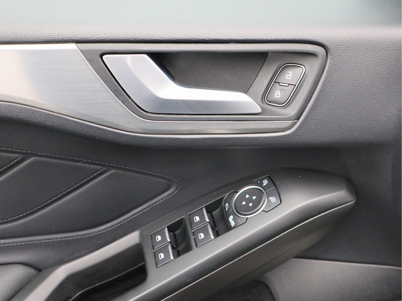 Ford Focus Wagon 1.0 EcoBoost Hybrid Titanium X Business/ mooie auto!