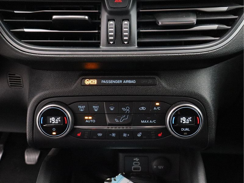 Ford Focus Wagon 1.0 EcoBoost Hybrid Titanium X/ compleet!