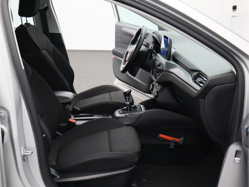 Ford Focus Wagon 1.0 EcoBoost Hybrid Titanium X/ compleet!