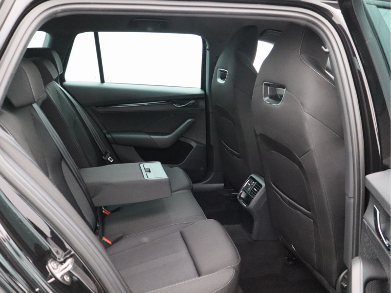 Škoda Octavia Combi 1.0 e-TSI Sport Business/ automaat/ zeer mooi!