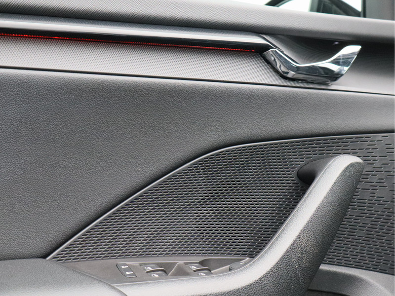 Škoda Octavia Combi 1.0 e-TSI Sport Business/ automaat/ zeer mooi!