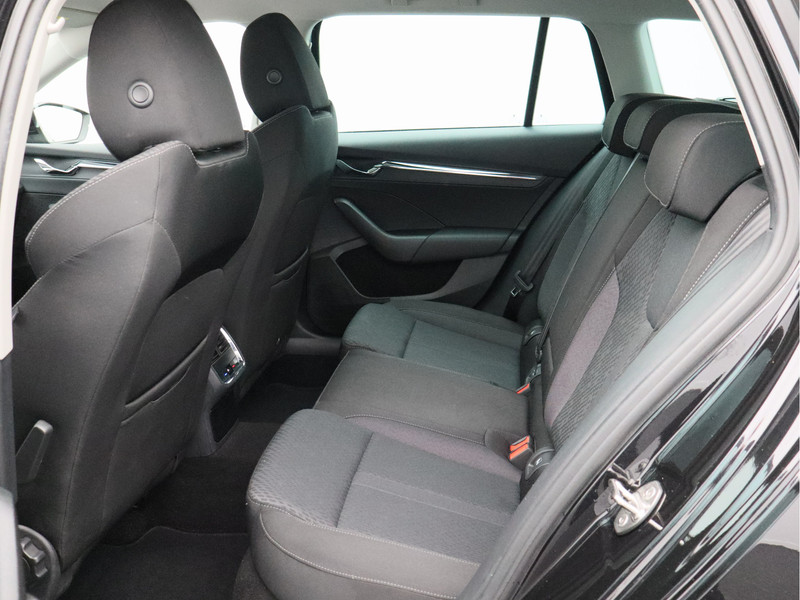 Škoda Octavia Combi 1.0 e-TSI Business Edition Plus/ automaat/ trekhaak!