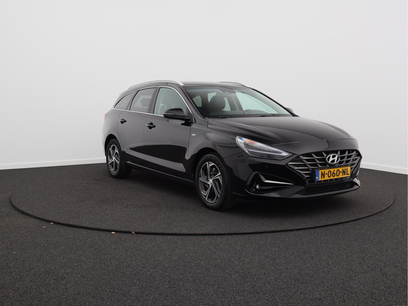Hyundai i30 Wagon 1.5 T-GDi MHEV Premium/ lage km/ compleet!