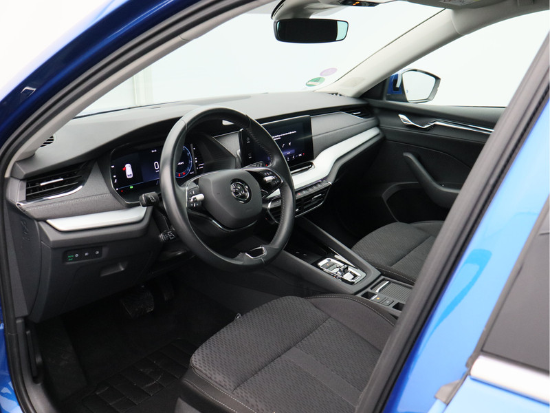 Škoda Octavia Combi 1.0 e-TSI Business Edition Plus/ lage km/ trekhaak/ automaat!