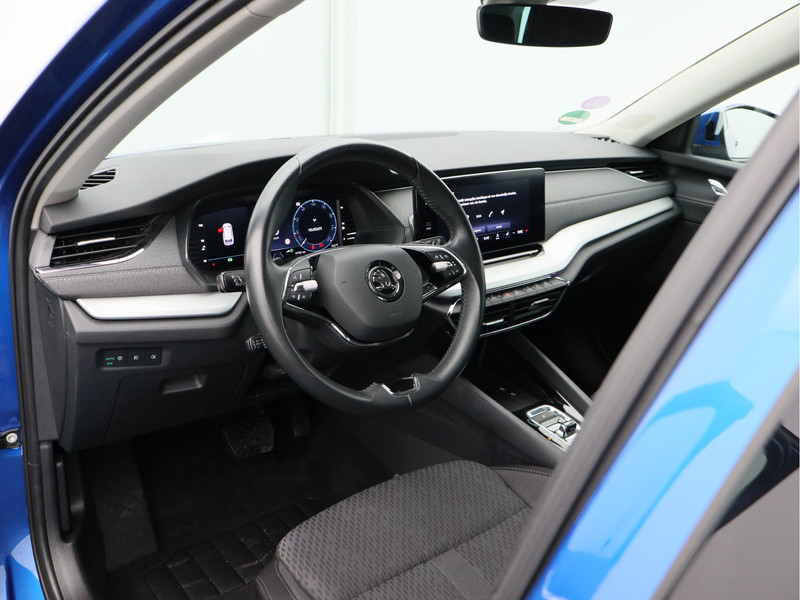 Škoda Octavia Combi 1.0 e-TSI Business Edition Plus/ lage km/ trekhaak/ automaat!