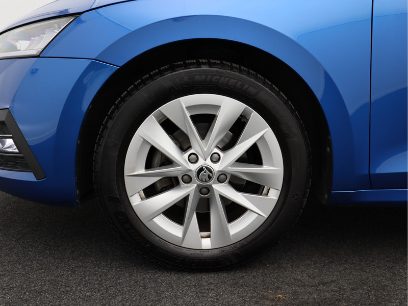 Škoda Octavia Combi 1.0 e-TSI Business Edition Plus/ lage km/ trekhaak/ automaat!