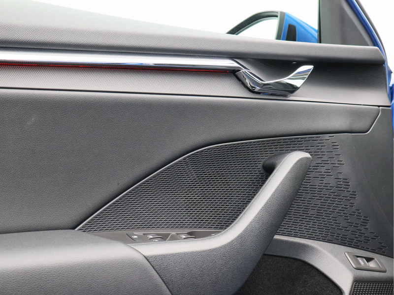 Škoda Octavia Combi 1.0 e-TSI Business Edition Plus/ lage km/ trekhaak/ automaat!