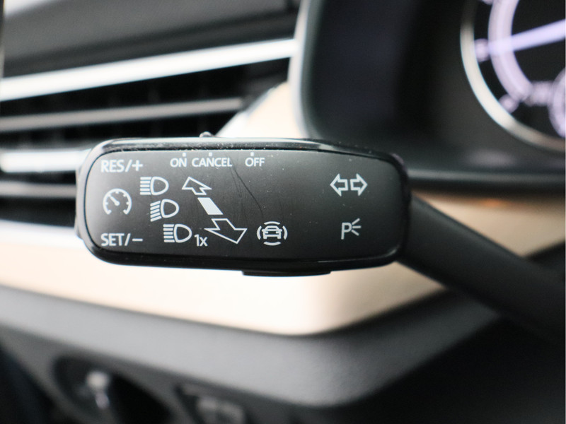 Škoda Kamiq 1.0 TSI Style/ lage km/ automaat!