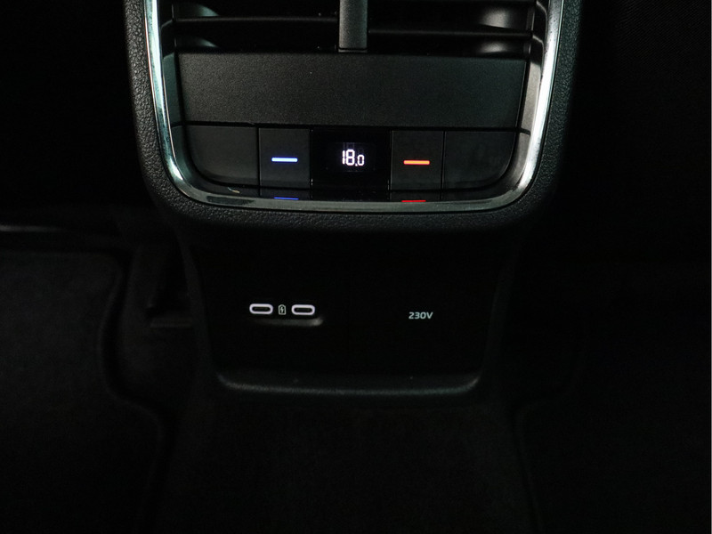 Škoda Octavia Combi 1.5 e-TSI Business Edition Plus/ automaat/ zeer mooi!