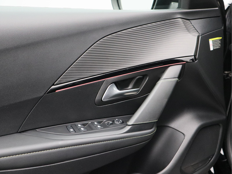 Peugeot 208 1.2 PureTech GT-Line/ lage km/ zeer mooi!