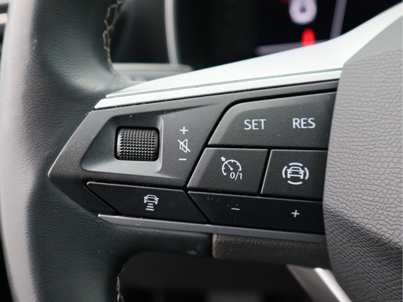 SEAT Leon Sportstourer 1.0 TSI Style Business Intense/ lage km!