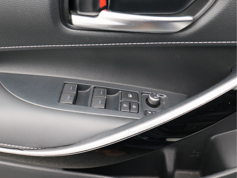 Toyota Corolla 1.8 Hybrid Business Plus/ lage km/ compleet!