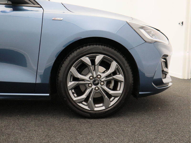 Ford Focus Wagon 1.0 EcoBoost Hybrid ST Line X/ compleet!