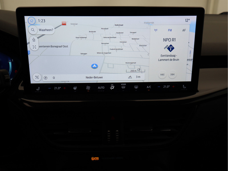 Ford Focus Wagon 1.0 EcoBoost Hybrid ST Line X/ compleet!