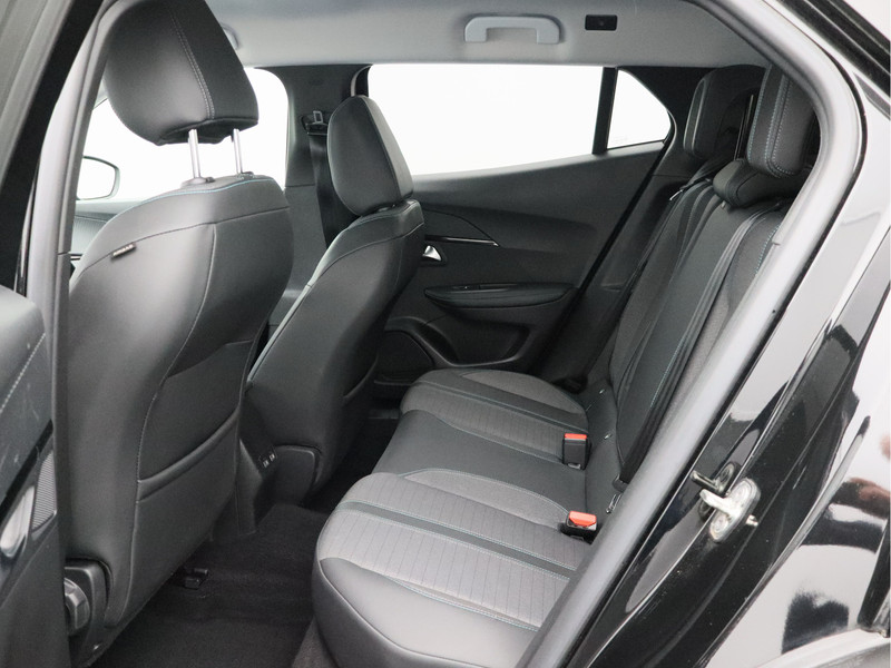 Peugeot 2008 1.2 PureTech Blue Lease Allure/ trekhaak/ zeer mooi!
