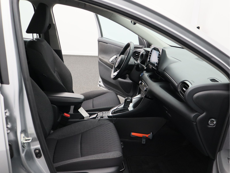 Toyota Yaris 1.5 Hybrid Dynamic/ automaat/ zeer mooi!