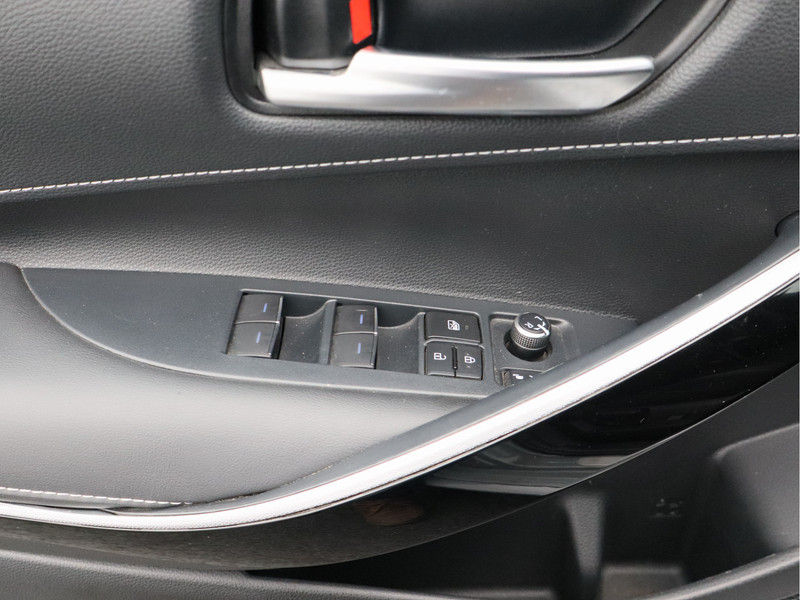 Toyota Corolla Touring Sports 1.8 Hybrid Business Plus/ trekhaak/ zeer mooi!